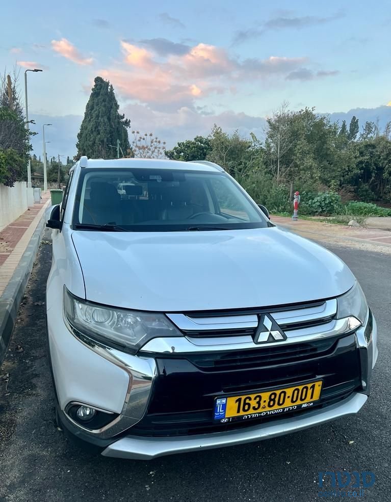2017' Mitsubishi Outlander מיצובישי אאוטלנדר photo #4