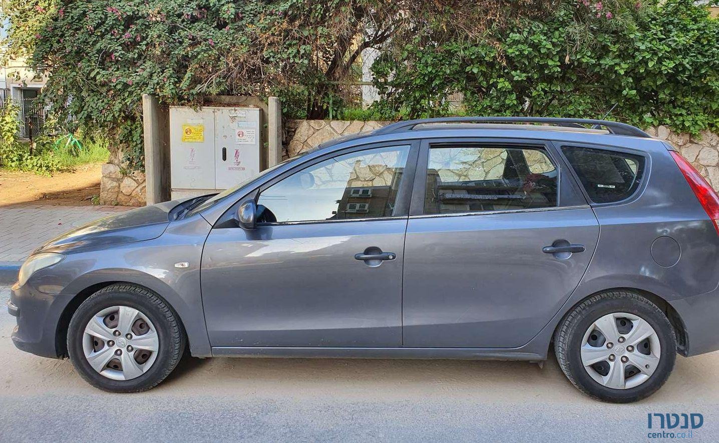 2010' Hyundai I30 Cw יונדאי I30 Cw photo #3