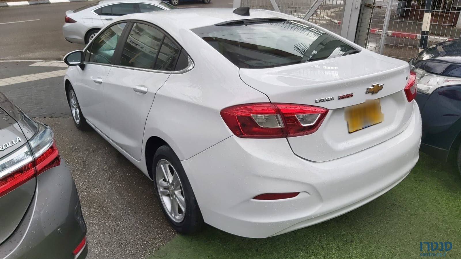 2018' Chevrolet Cruze LT photo #2