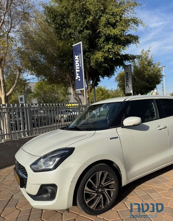 2021' Suzuki Swift סוזוקי סוויפט photo #4