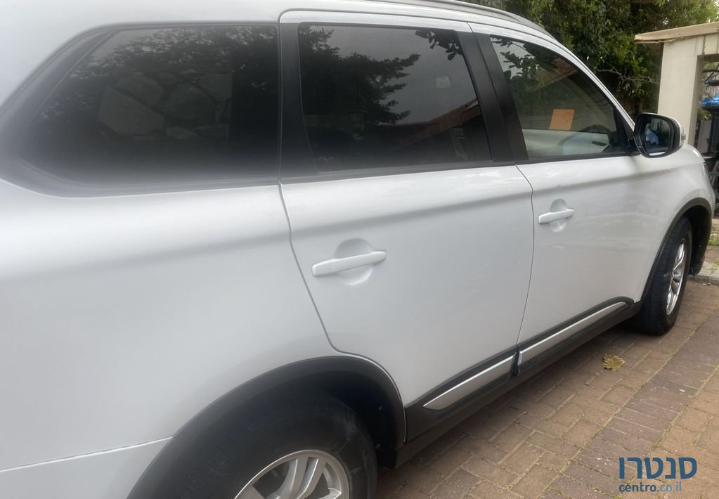 2019' Mitsubishi Outlander מיצובישי אאוטלנדר photo #2