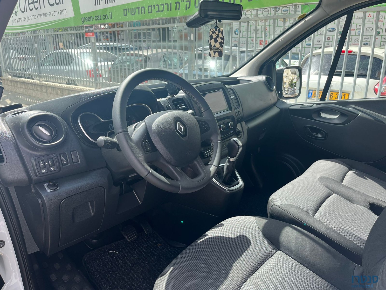 2021' Renault Trafic photo #4