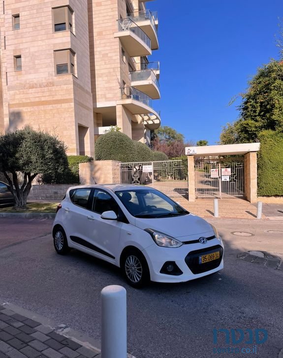 2015' Hyundai i10 יונדאי photo #2