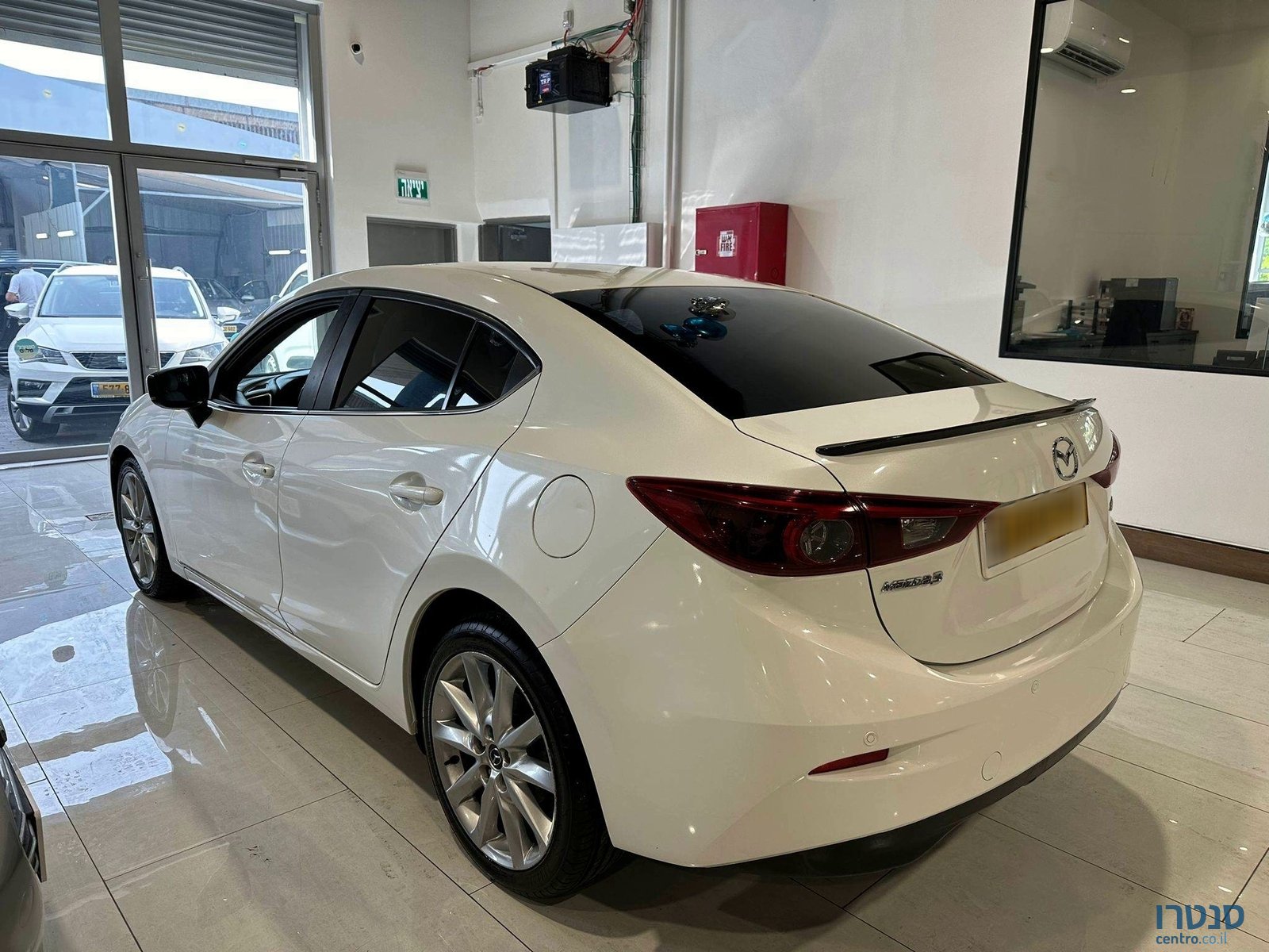 2017' Mazda 3 photo #4