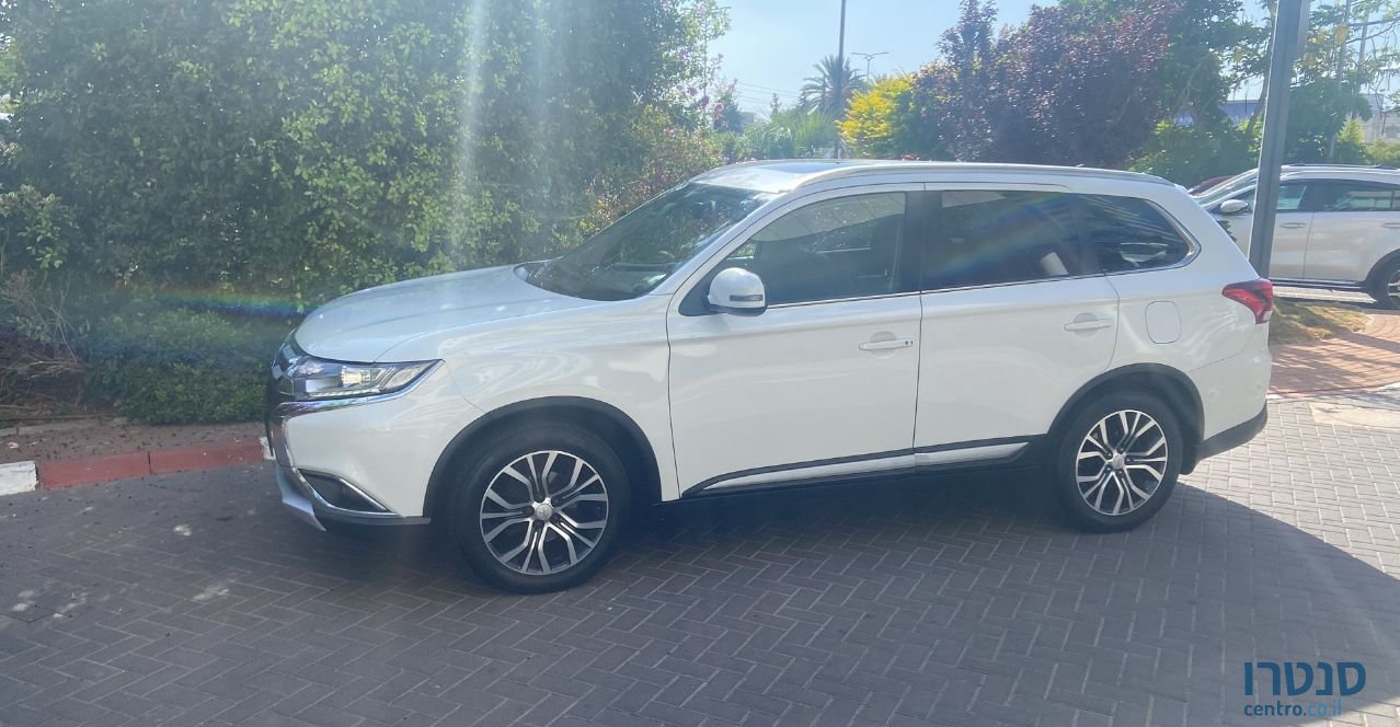2015' Mitsubishi Outlander מיצובישי אאוטלנדר photo #4