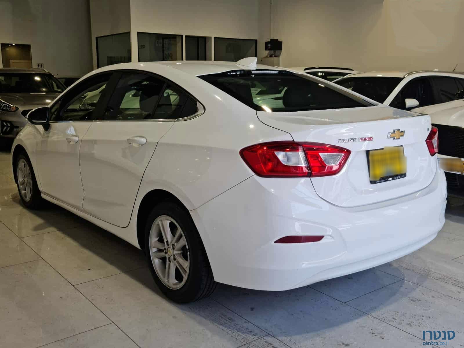 2019' Chevrolet Cruze photo #4