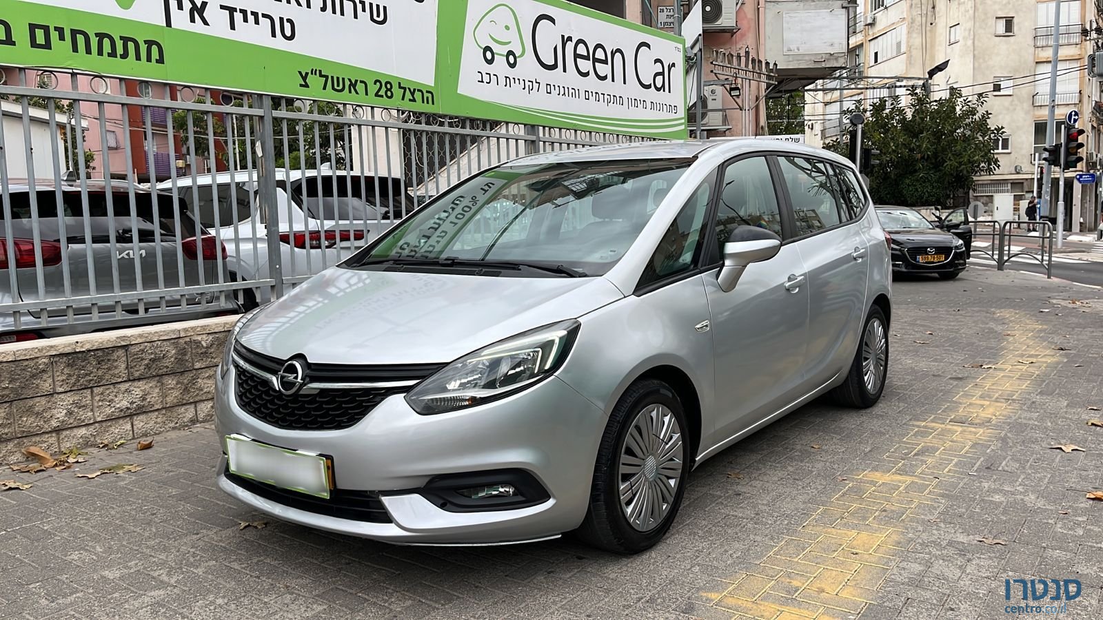 2018' Opel Zafira photo #3