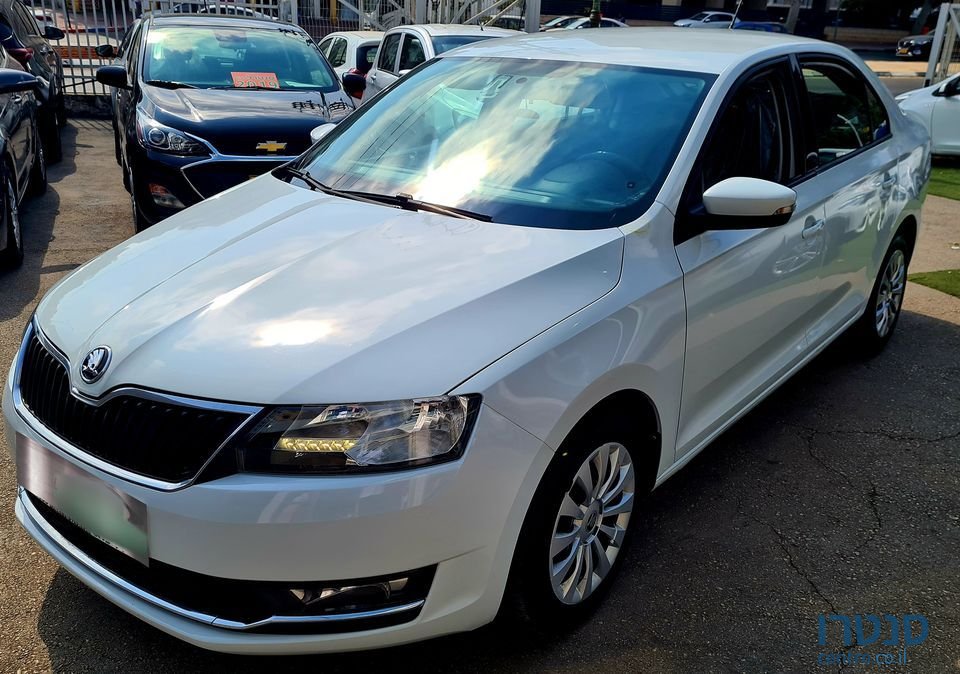 2016' Skoda Rapid photo #1
