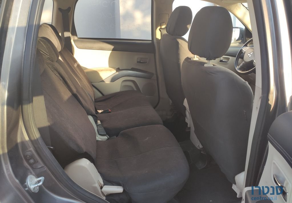 2010' Mitsubishi Outlander מיצובישי אאוטלנדר photo #5