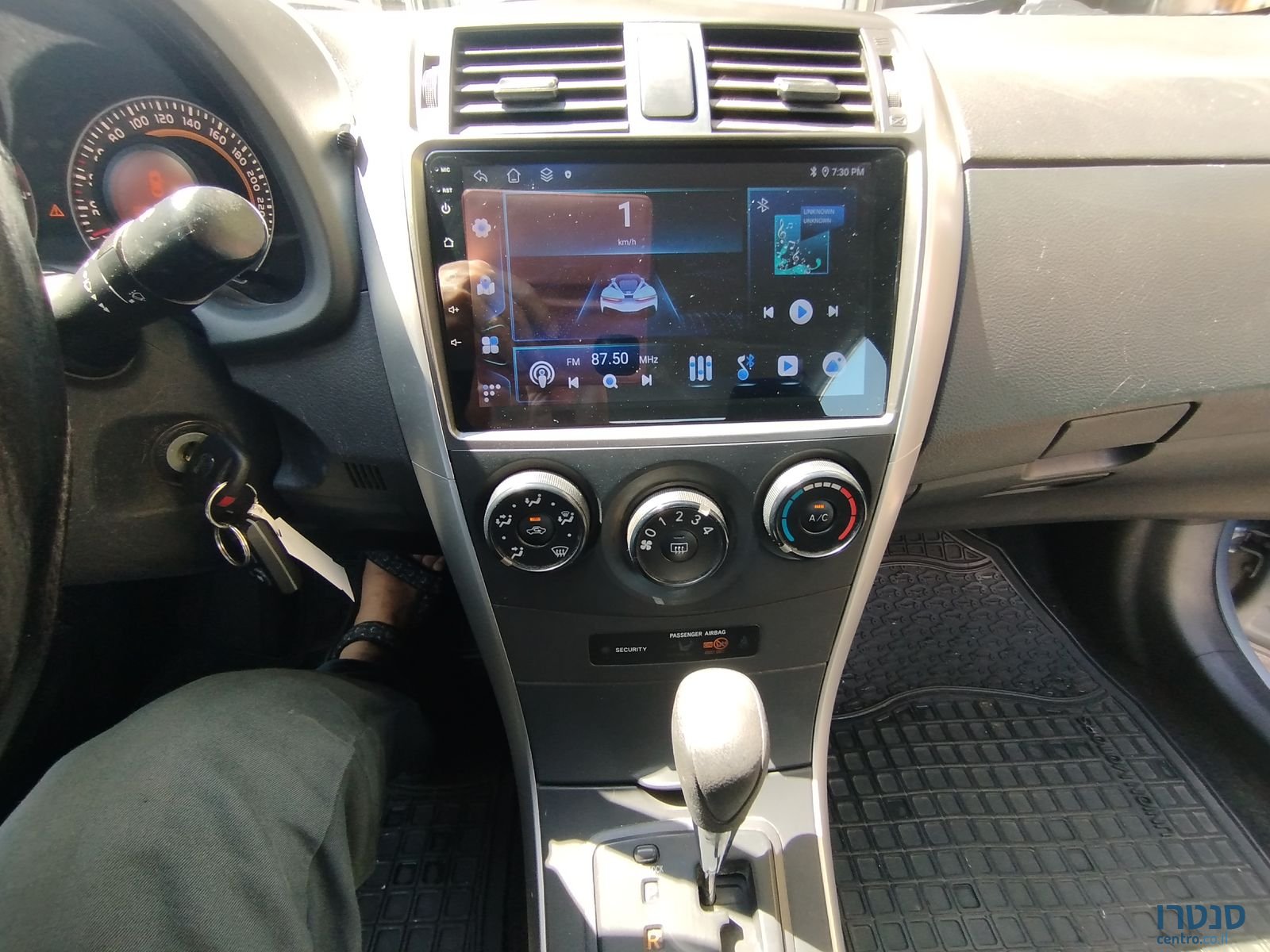 2010' Toyota Corolla טויוטה קורולה photo #4