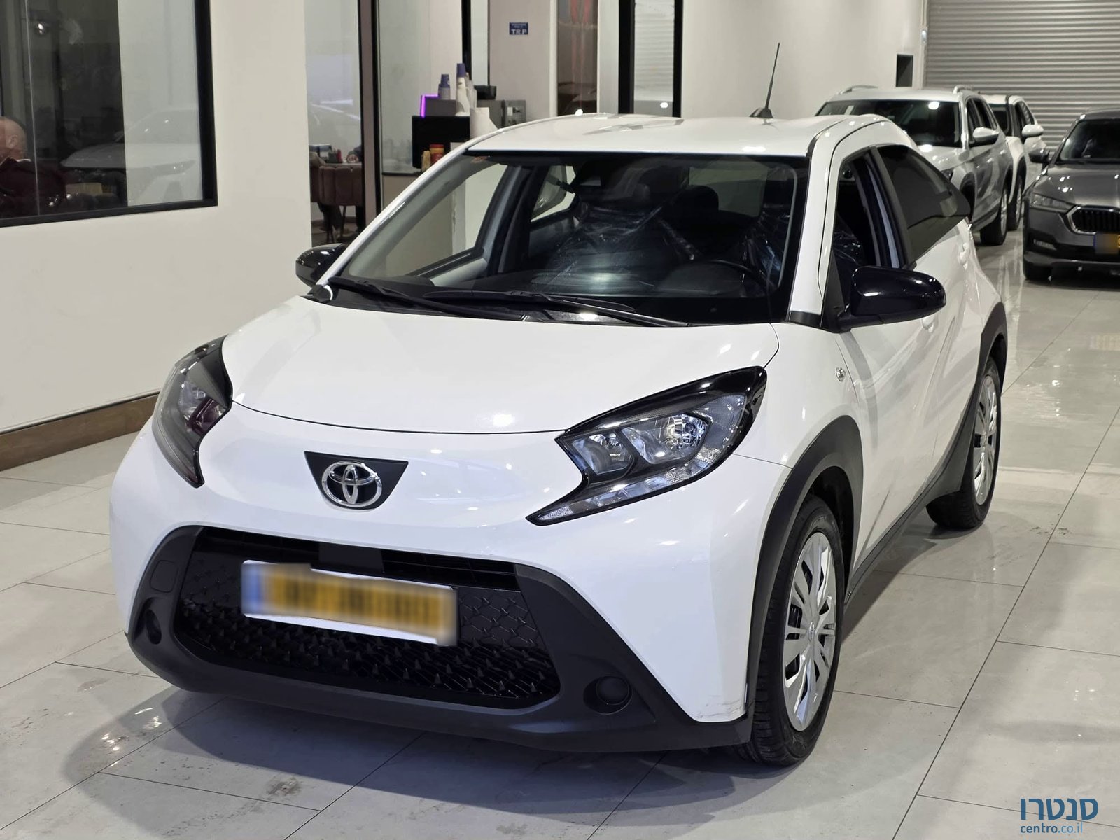 2023' Toyota Aygo photo #1