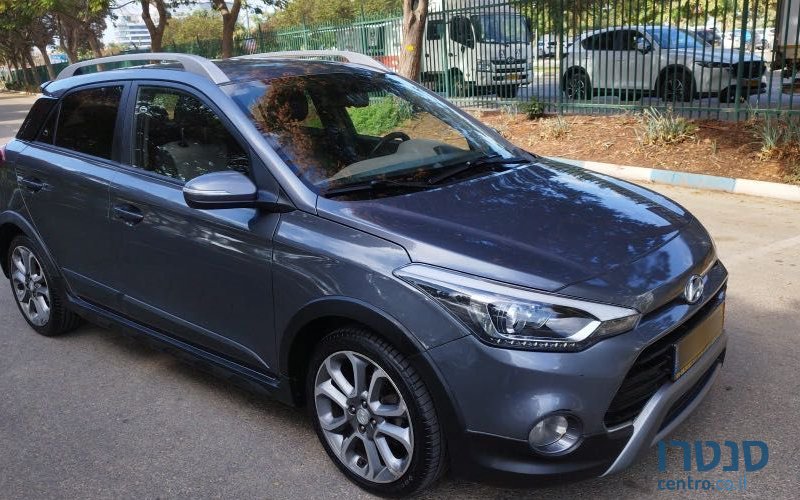 2016' Hyundai i20 יונדאי קרוס photo #2