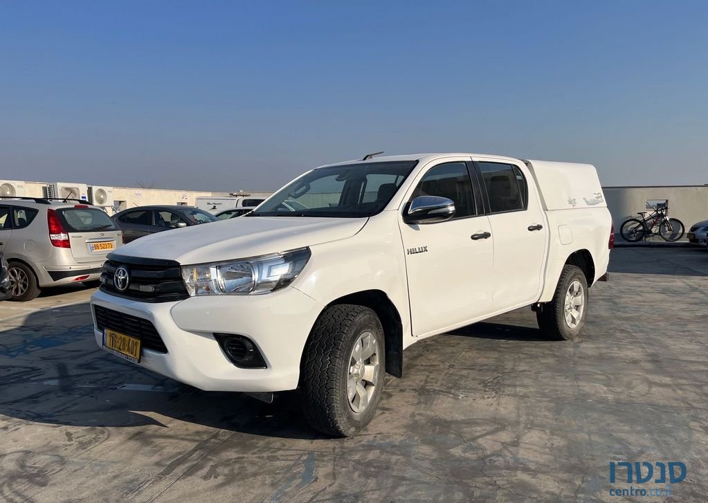 2017' Toyota Hilux טויוטה היילקס photo #1