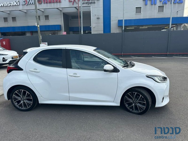 2023' Toyota Yaris טויוטה יאריס photo #6