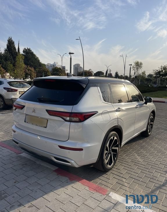 2021' Mitsubishi Outlander מיצובישי אאוטלנדר photo #3