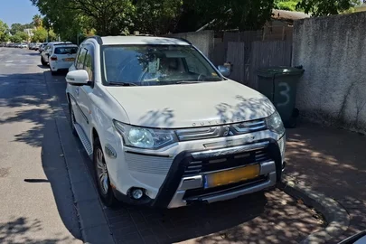 2013' Mitsubishi Outlander מיצובישי אאוטלנדר