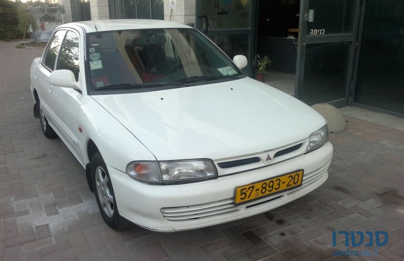 1997' Mitsubishi Lancer photo #2