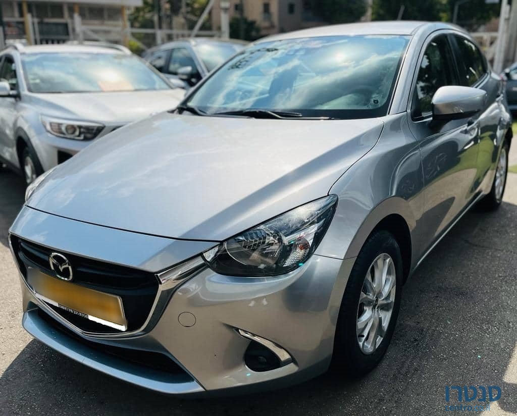 2020' Mazda 2 photo #1