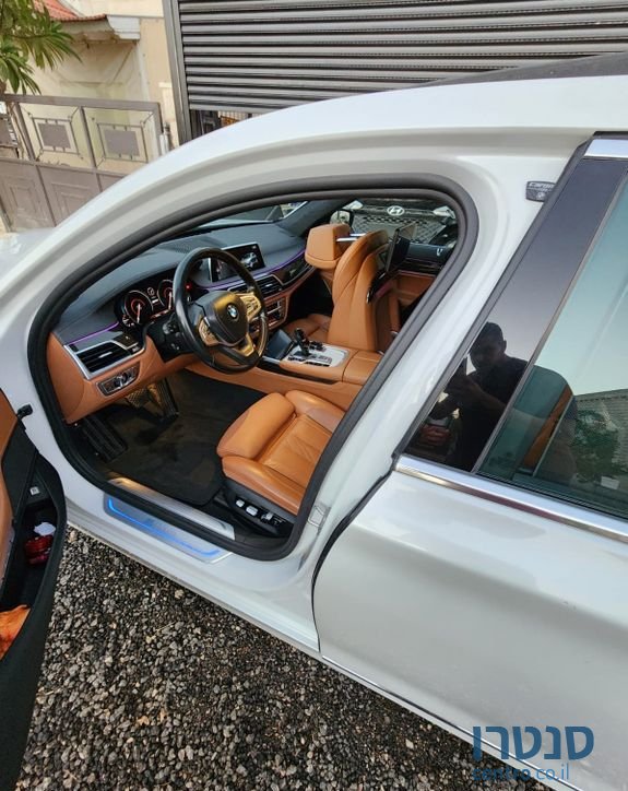 2017' BMW 7 Series ב.מ.וו סדרה 7 photo #4