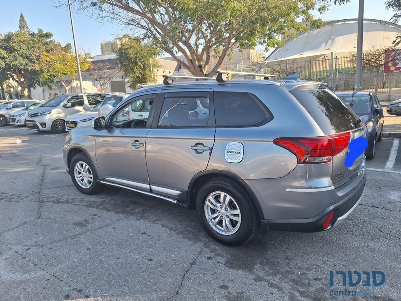2017' Mitsubishi Outlander מיצובישי אאוטלנדר photo #5
