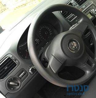 2012' Volkswagen Polo photo #2