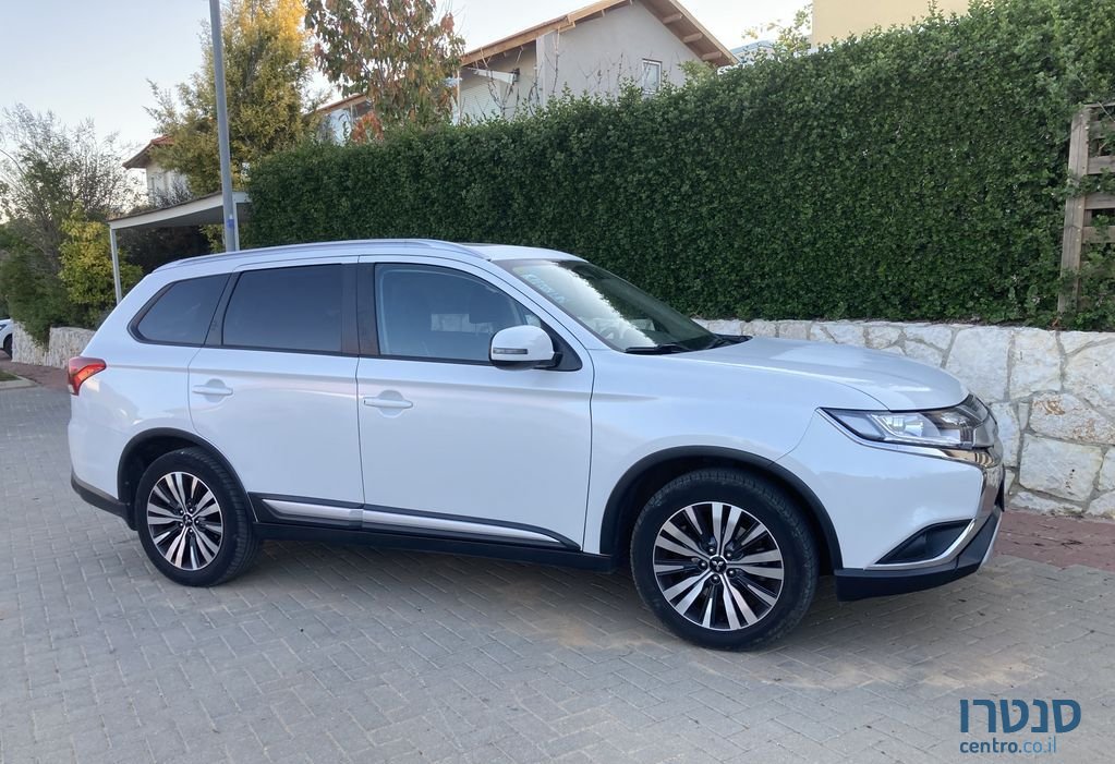 2018' Mitsubishi Outlander מיצובישי אאוטלנדר photo #1
