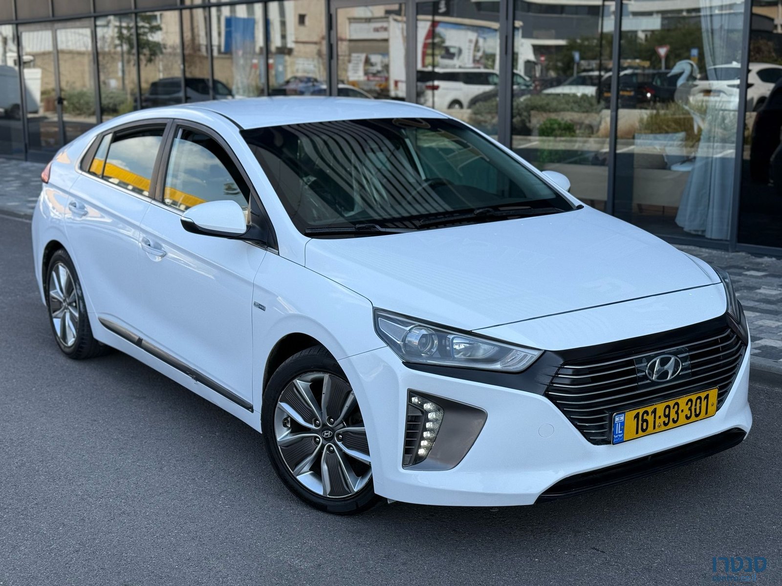 2018' Hyundai Ioniq photo #4