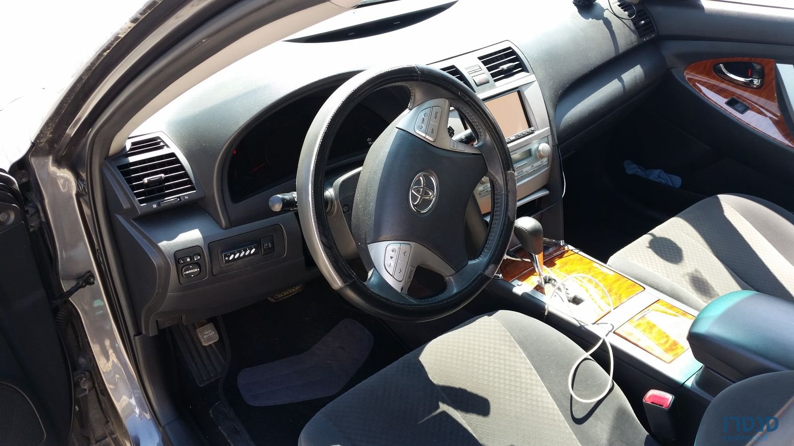 2009' Toyota Camry photo #1