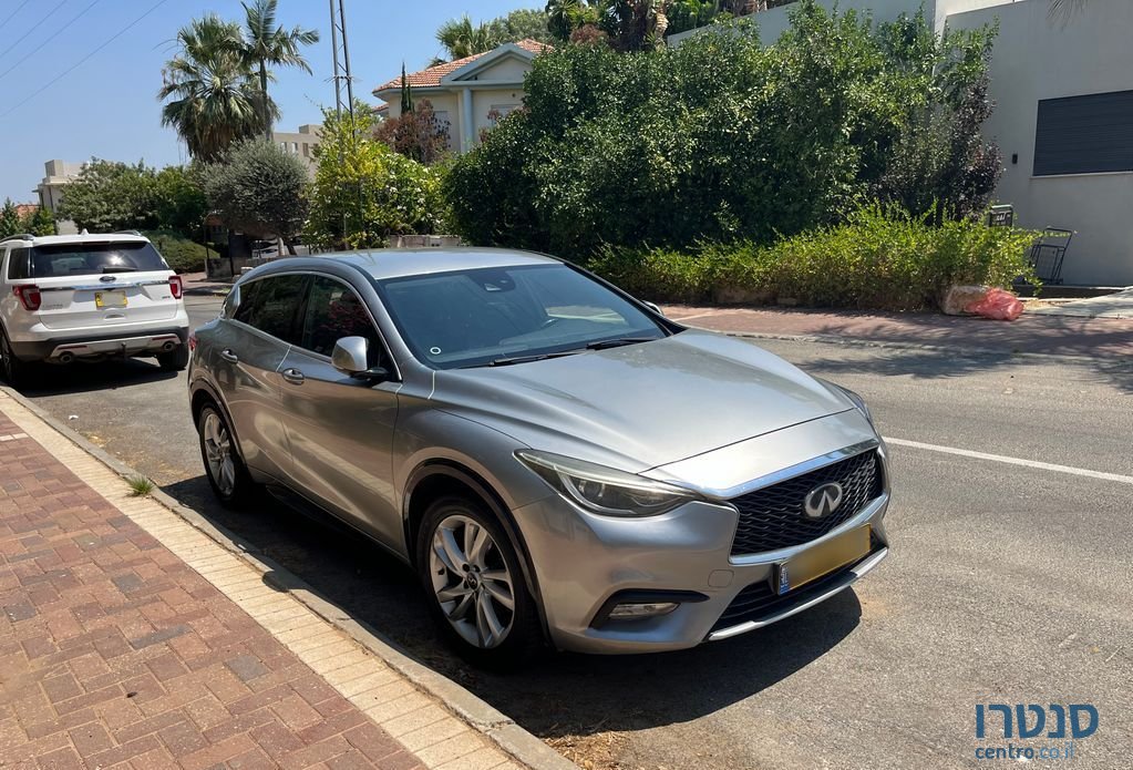 2018' Infiniti Q30 אינפיניטי photo #3
