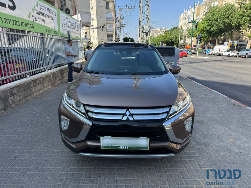 2021' Mitsubishi Eclipse Cross photo #2