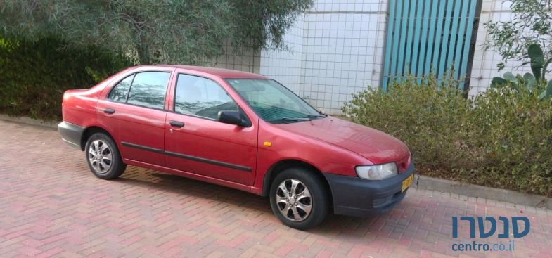 1998' Nissan Almera photo #2
