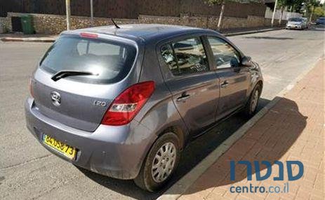 2010' Hyundai i20 יונדאי photo #1