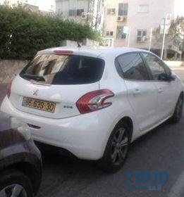 2015' Peugeot 208 אקטיב photo #2