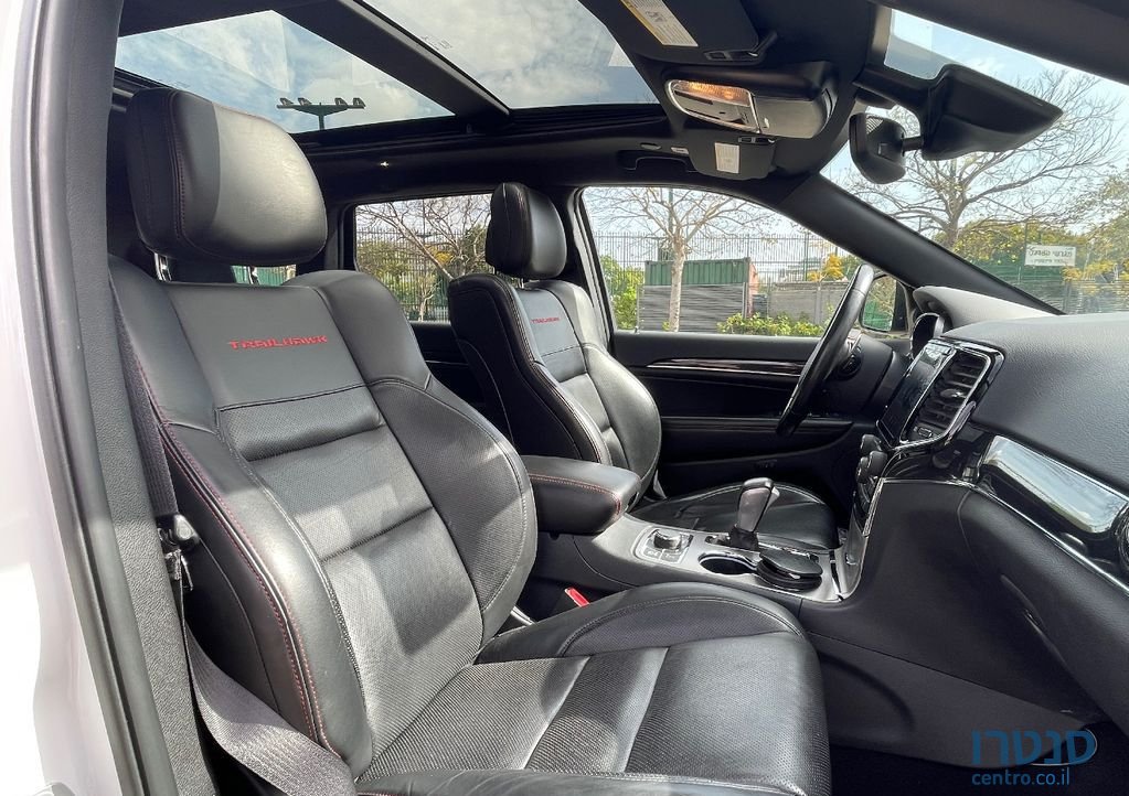 2020' Jeep Grand Cherokee ג'יפ  גרנד צ'ירוקי photo #3