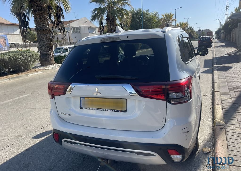 2021' Mitsubishi Outlander מיצובישי אאוטלנדר photo #3