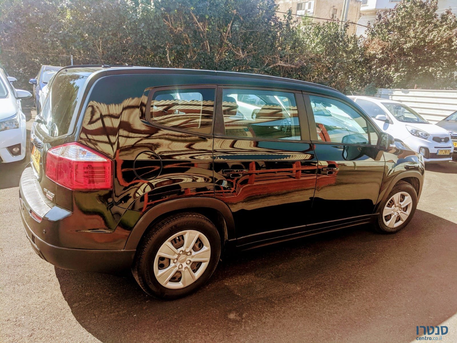 2018' Chevrolet Orlando photo #3