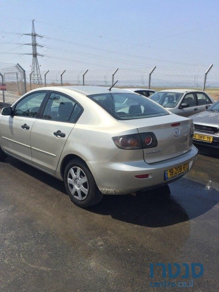 2007' Mazda 3 photo #3