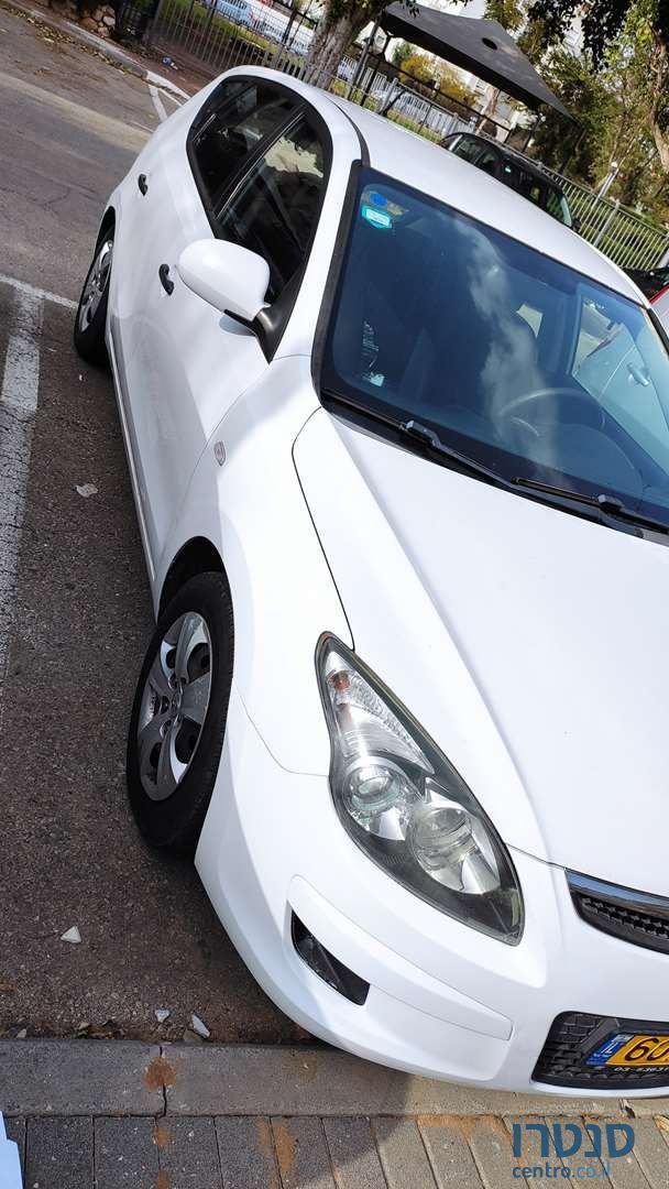 2009' Hyundai I30 יונדאי photo #1