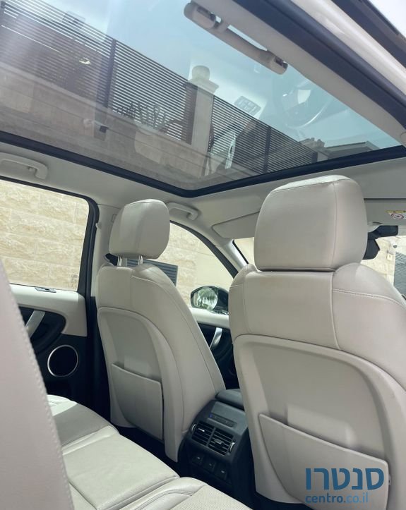 2020' Land Rover Discovery דיסקברי ספורט photo #4