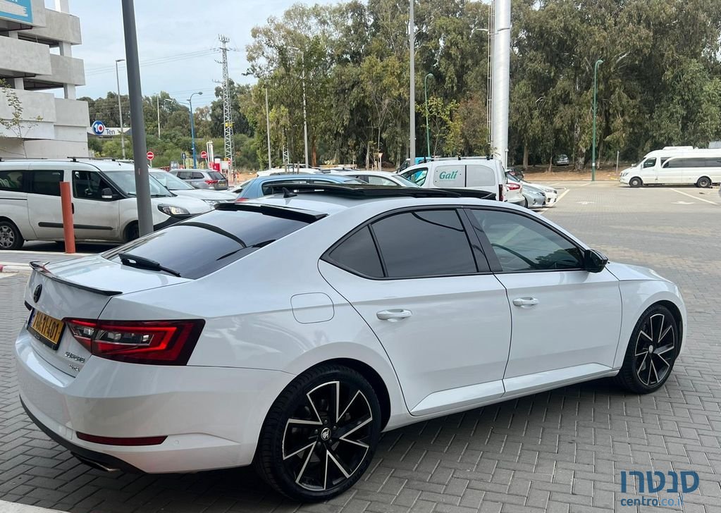 2019' Skoda Superb סקודה סופרב photo #6