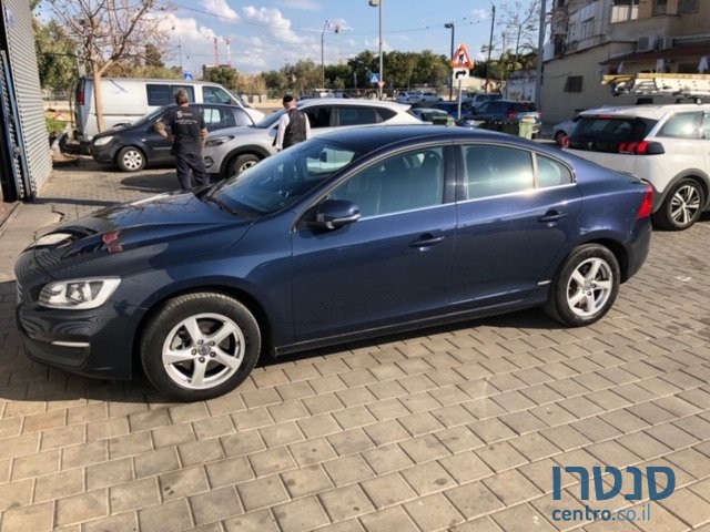 2015' Volvo S60 T5 KINETIC photo #2