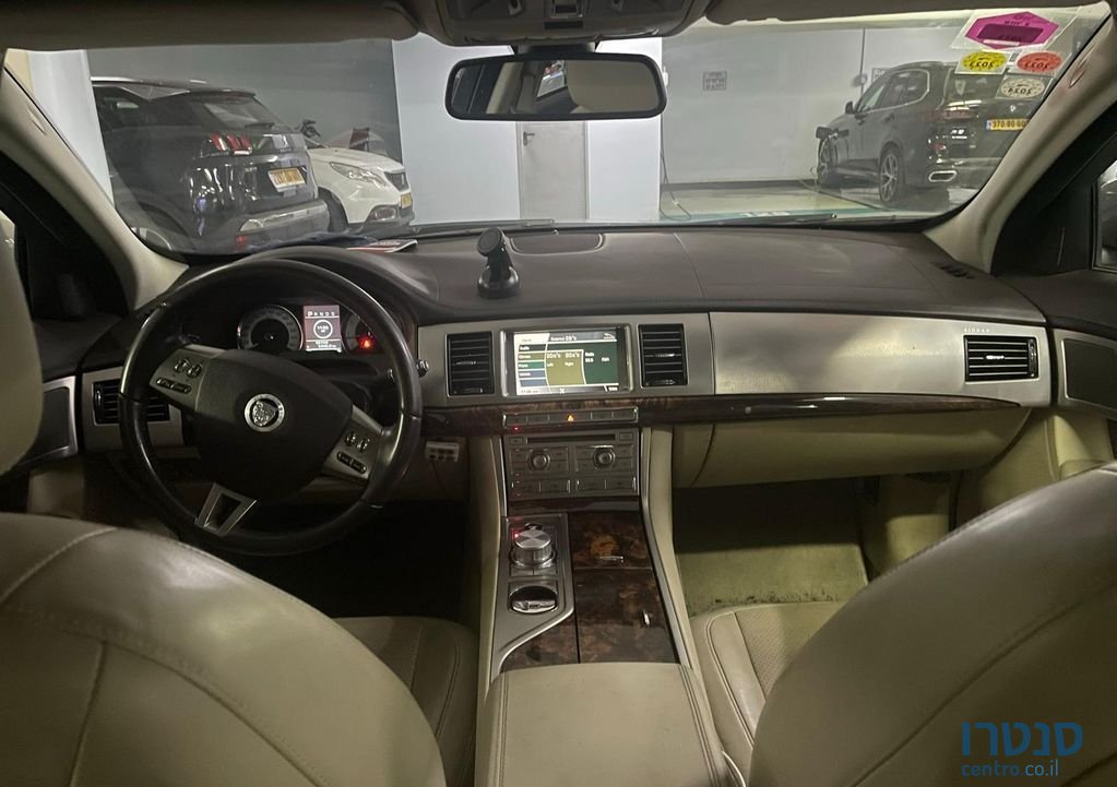 2009' Jaguar XF יגואר photo #4
