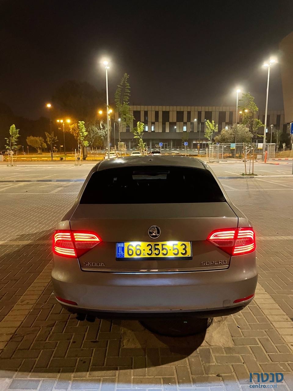 2014' Skoda Superb 1.8 tsi ambition photo #3