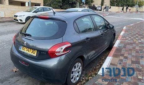2015' Peugeot 208 פיג'ו photo #3