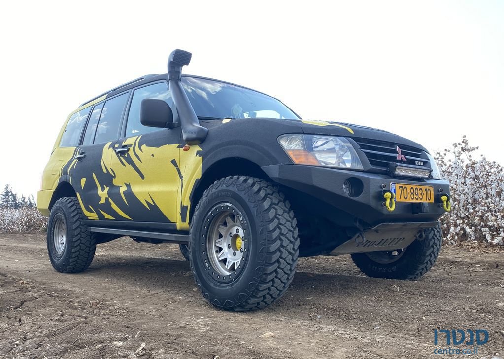 2001' Mitsubishi Pajero מיצובישי פג'רו photo #1