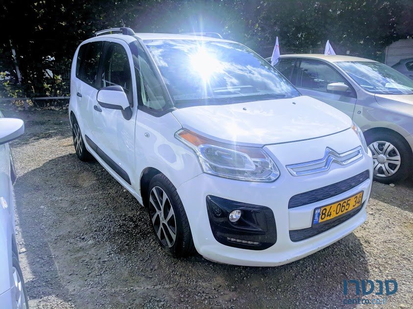 2015' Citroen C3 Picasso photo #2