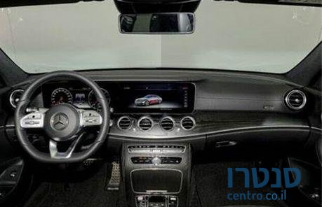 2019' Mercedes-Benz E-300E Amg מרצדס photo #3