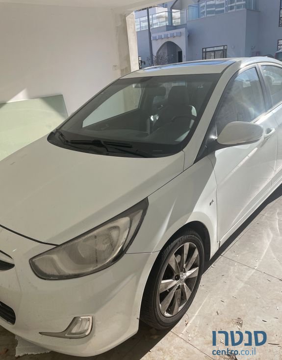 2012' Hyundai i25 יונדאי אקסנט photo #2