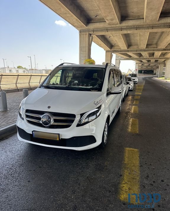 2020' Mercedes-Benz V-Class מרצדס photo #1