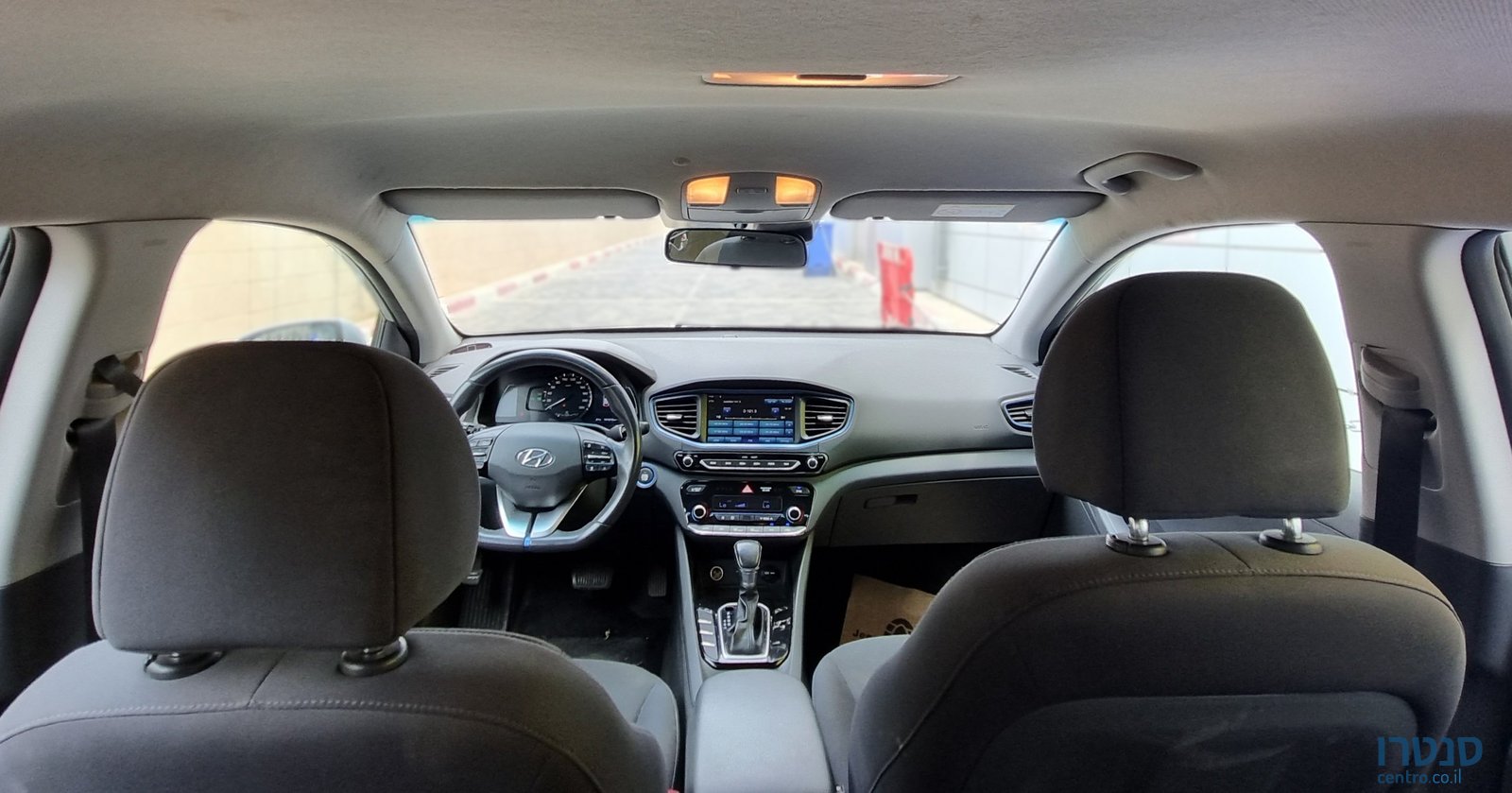 2018' Hyundai Ioniq photo #6